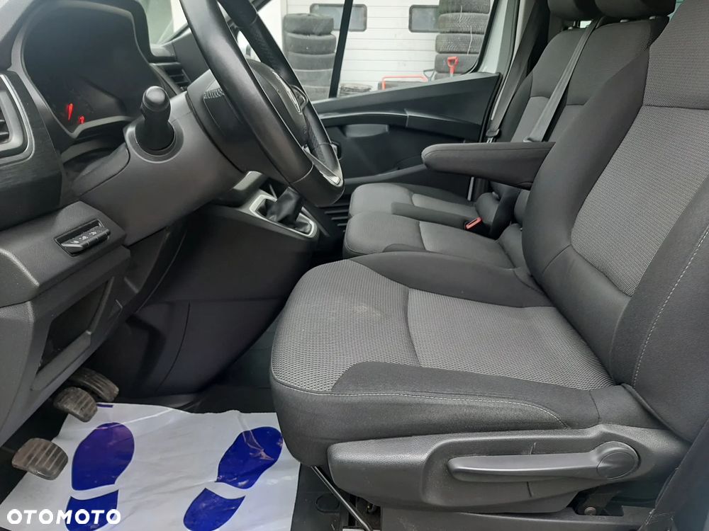 Renault Trafic 2.0 dCi - 25