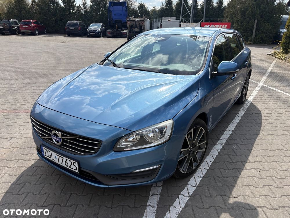 Volvo V60 D4 Drive-E Momentum - 6