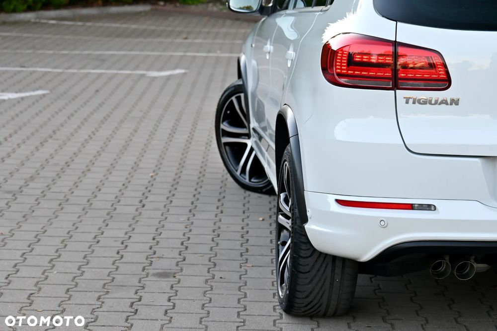 Volkswagen Tiguan 2.0 TDI SCR 4MotION DSG R-Line - 18