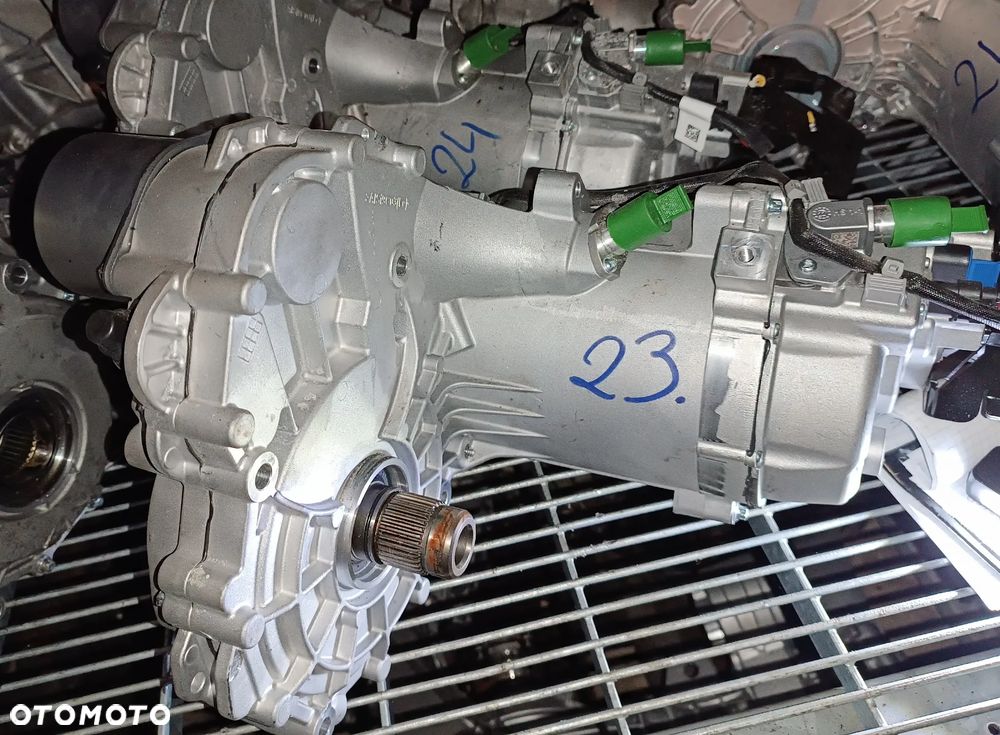 Reduktor skrzyni Audi E-tron 0EU901131B NOWY - 1