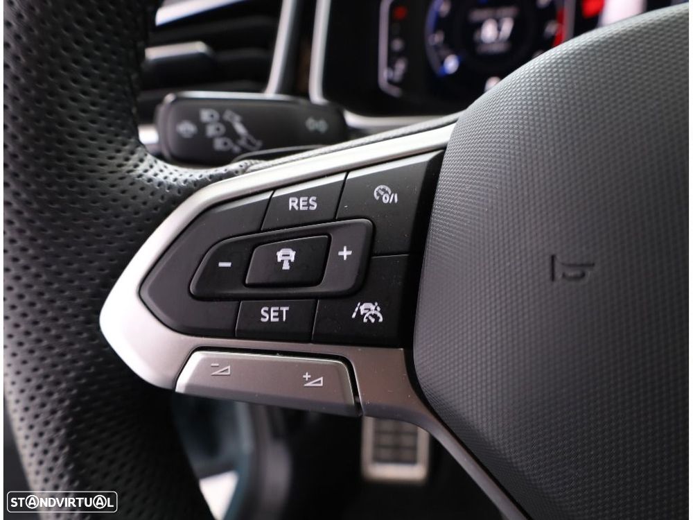 VW T-Roc 1.5 TSI R-Line DSG - 24