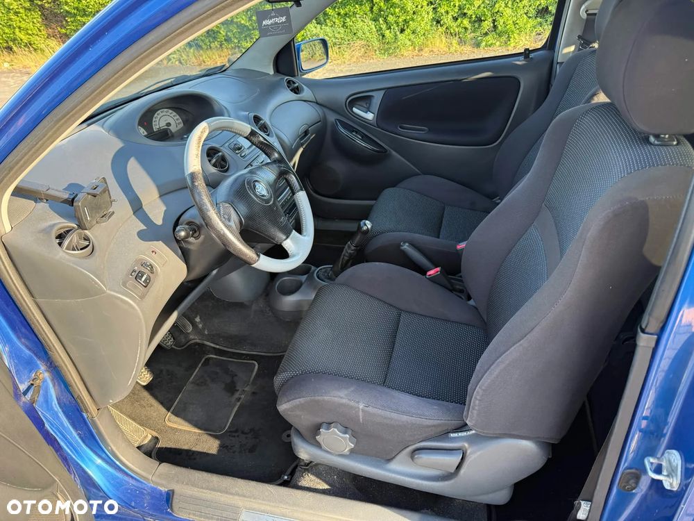 Toyota Yaris - 9