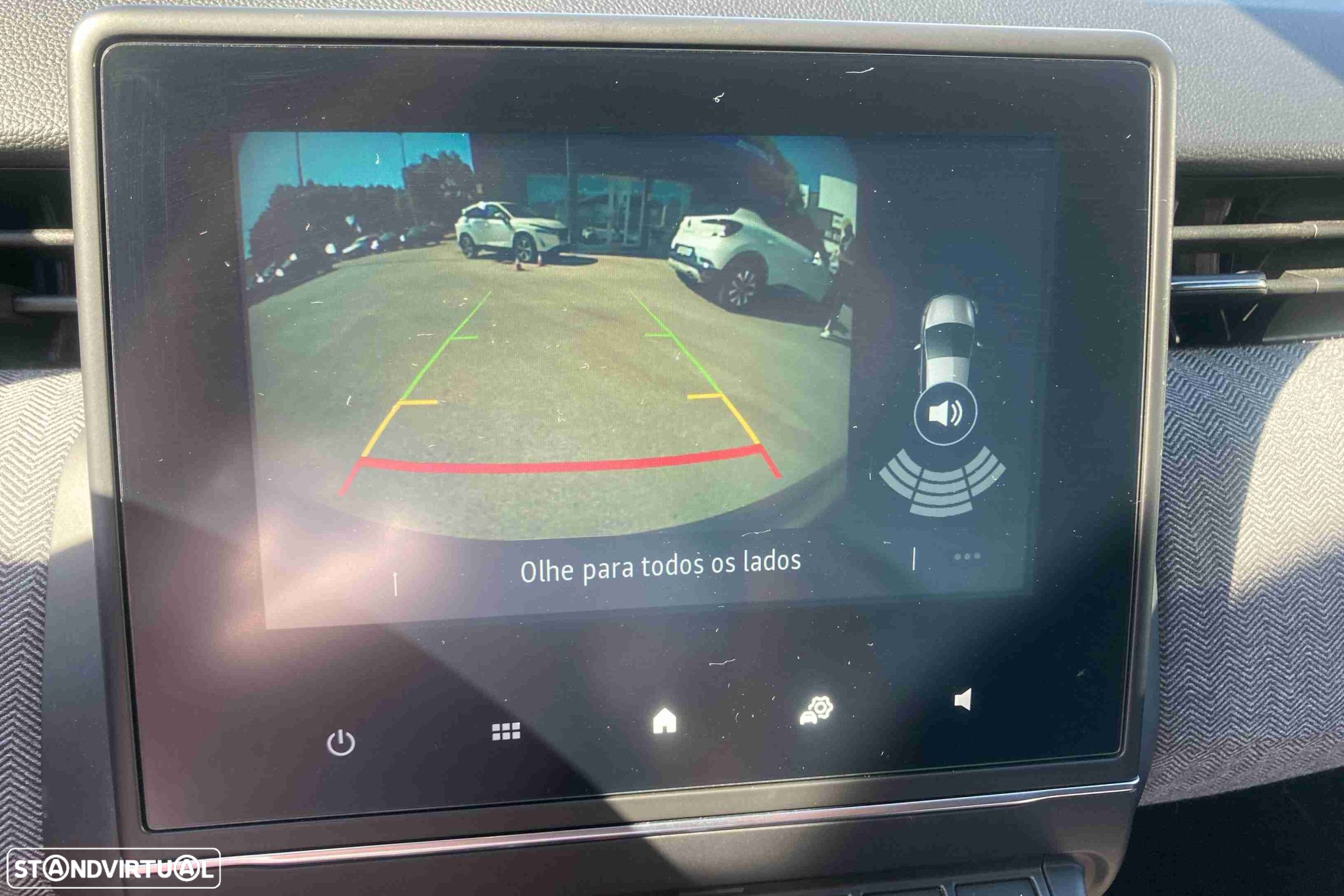 Renault Clio - 17