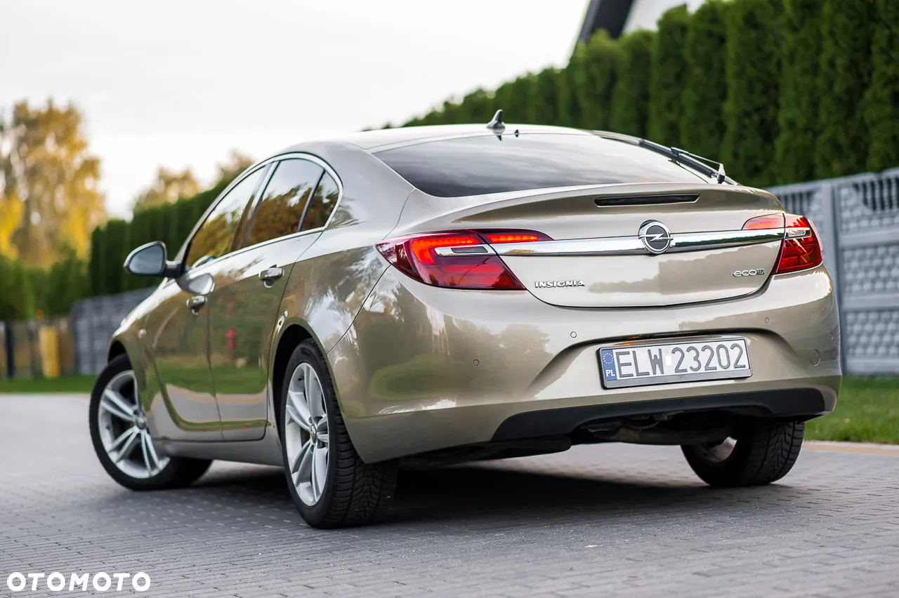 Opel Insignia 2.0 CDTI Cosmo ecoFLEX S&S - 10