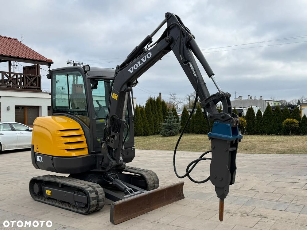 Volvo EC27C
