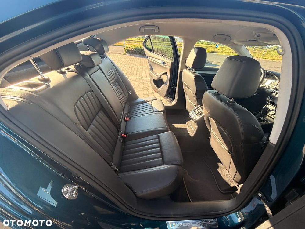 Skoda Superb 2.0 TDI L&K DSG - 11