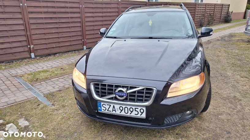Volvo V70 2.0D Summum - 1