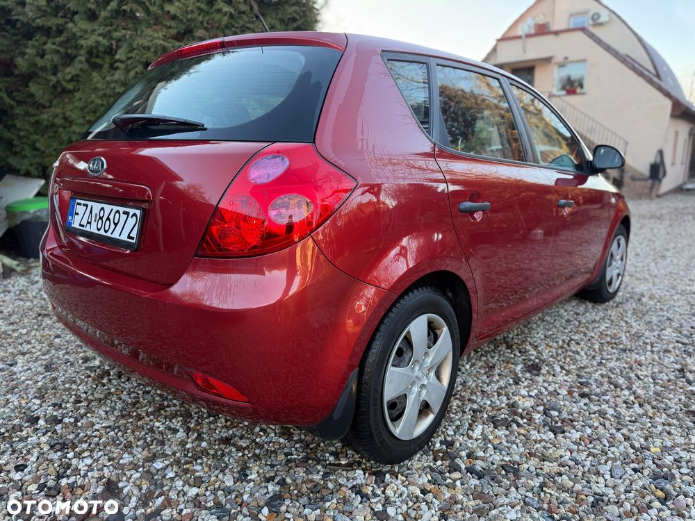 Kia Ceed 1.4 CVVT LX Basis - 11