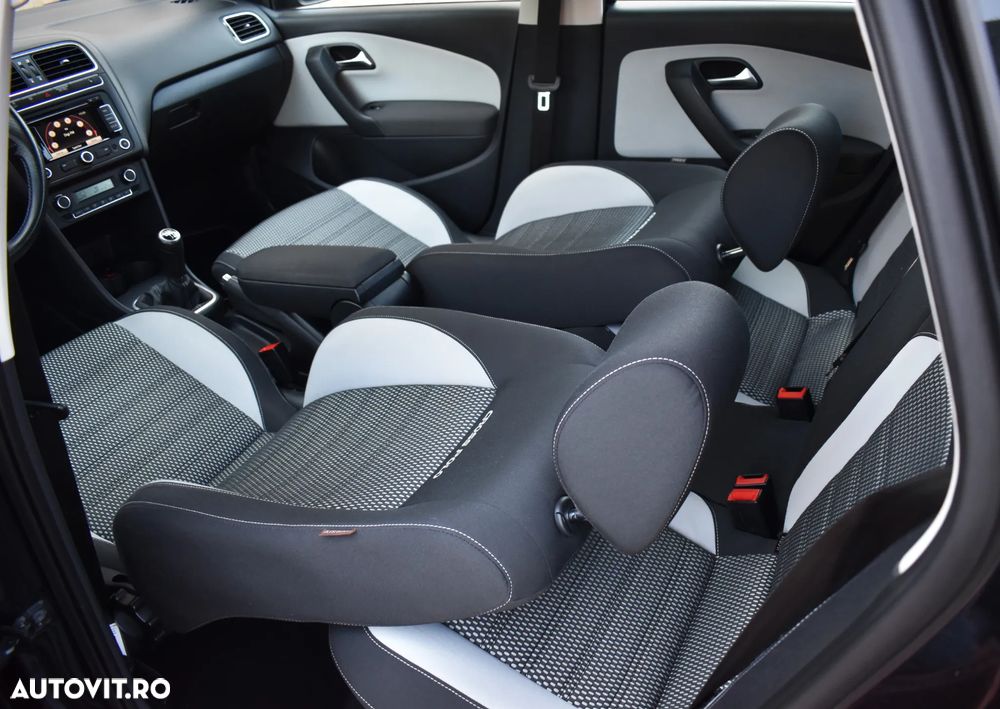 Volkswagen Polo - 11