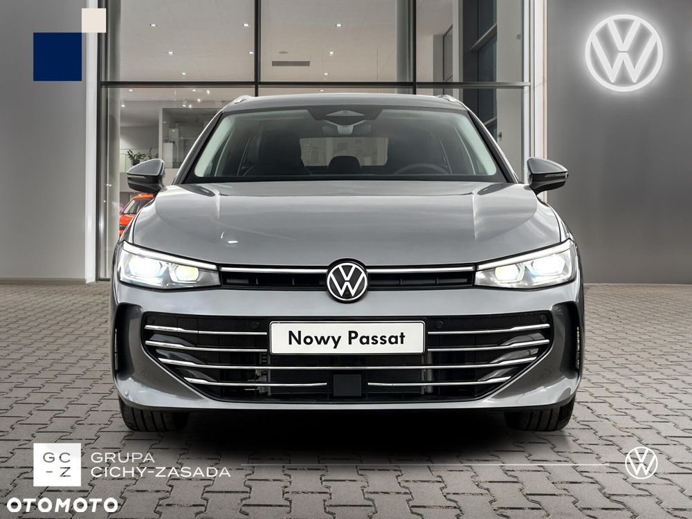 Volkswagen Passat Variant 2.0 TSI Elegance DSG - 9