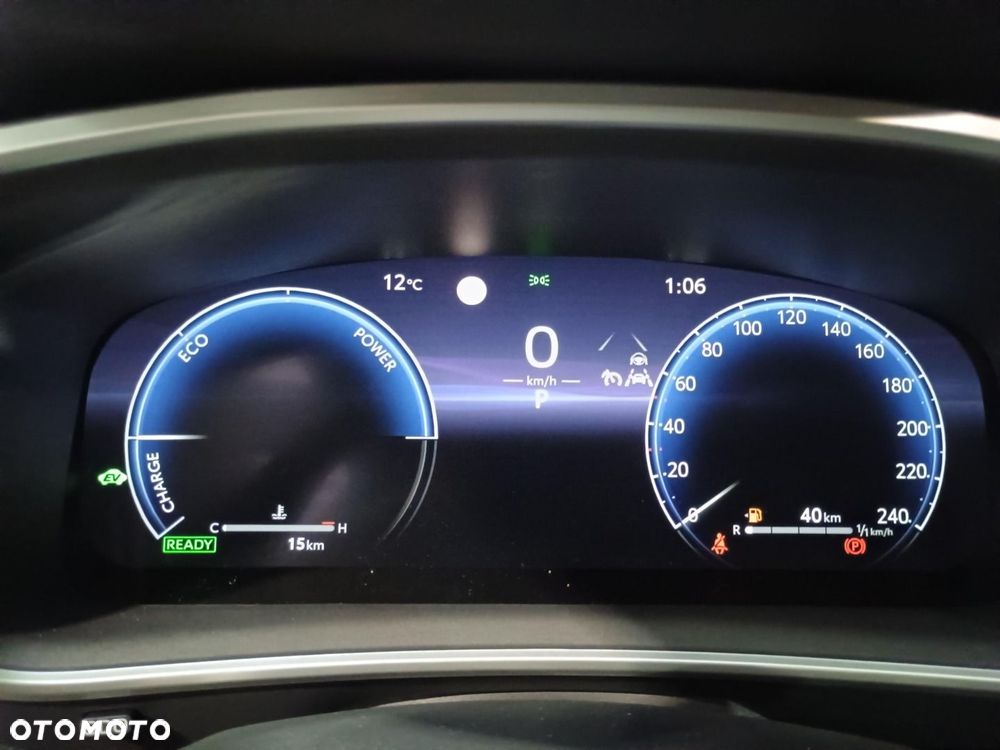 Toyota Corolla Cross 2.0 Hybrid Executive AWD - 22