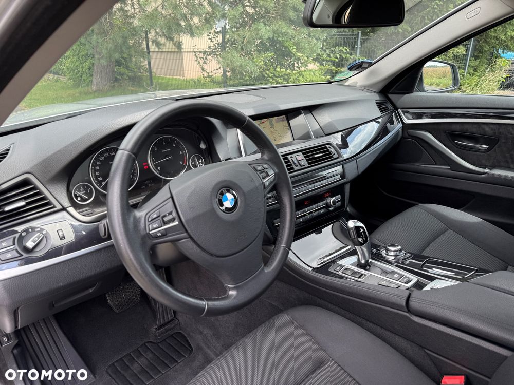 BMW Seria 5 530d Sport-Aut - 16