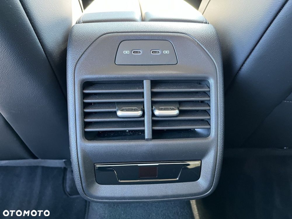 Volkswagen Passat Variant - 16