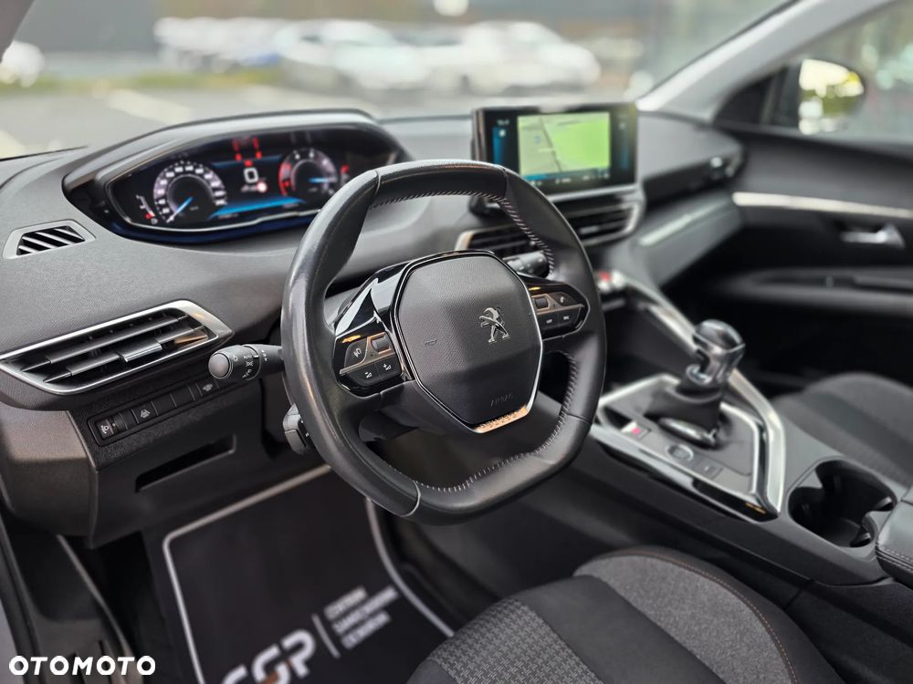 Peugeot 3008 1.5 BlueHDi Allure Pack S&S - 22