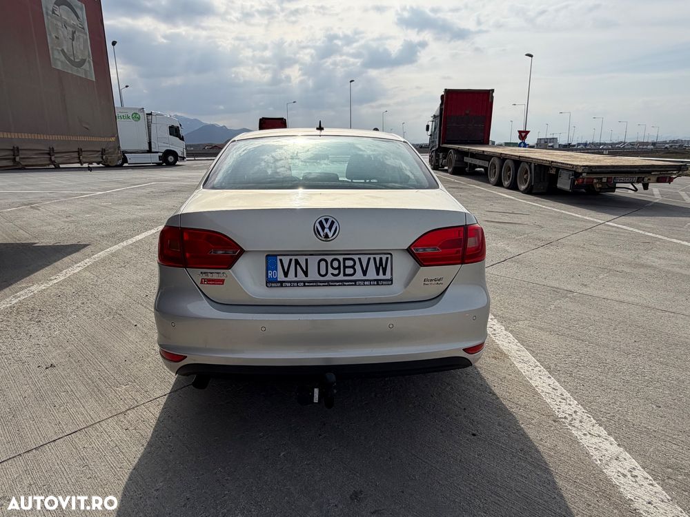 Volkswagen Jetta 1.2 TSI Comfortline - 5