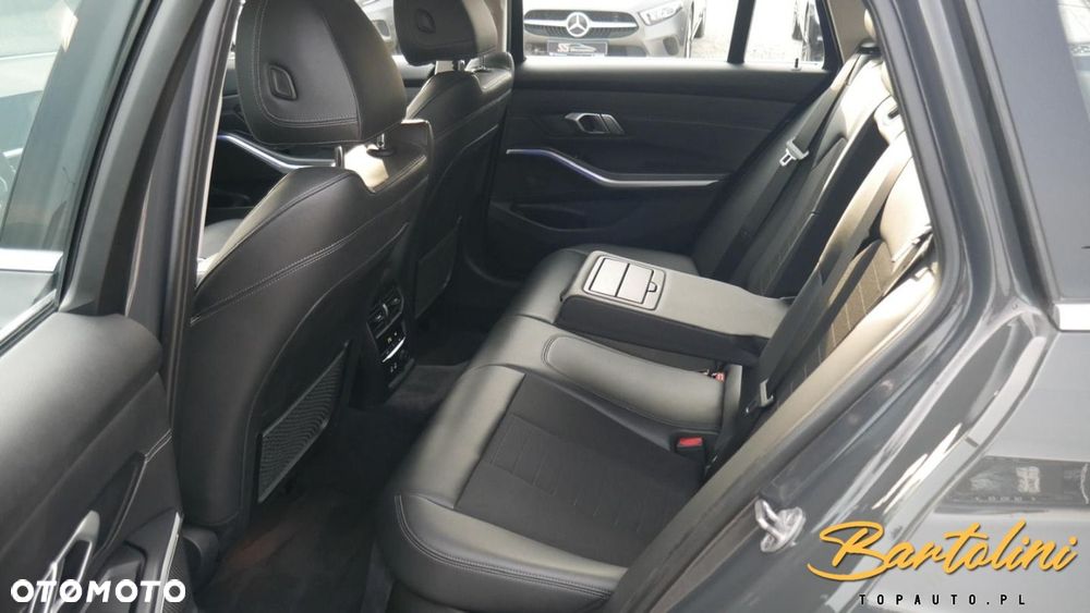 BMW Seria 3 - 17
