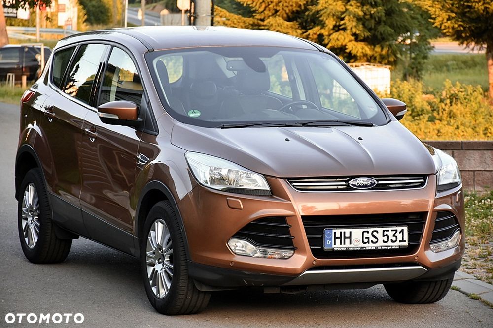 Ford Kuga 2.0 TDCi 2x4 Titanium - 1