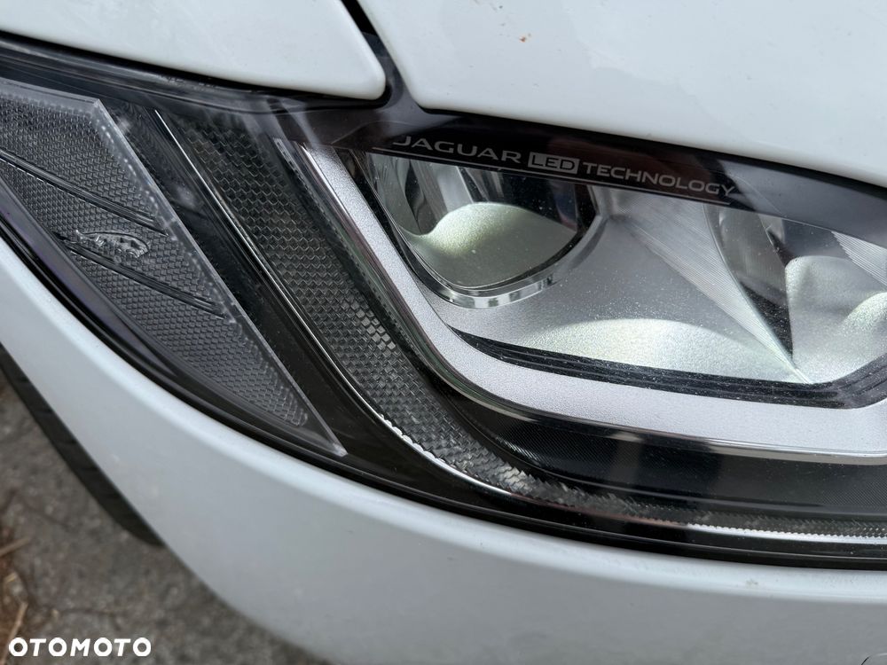 Jaguar XF 2.0 i4D R-Sport - 5
