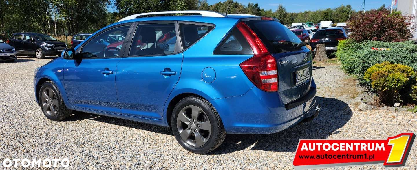 Kia Ceed - 14