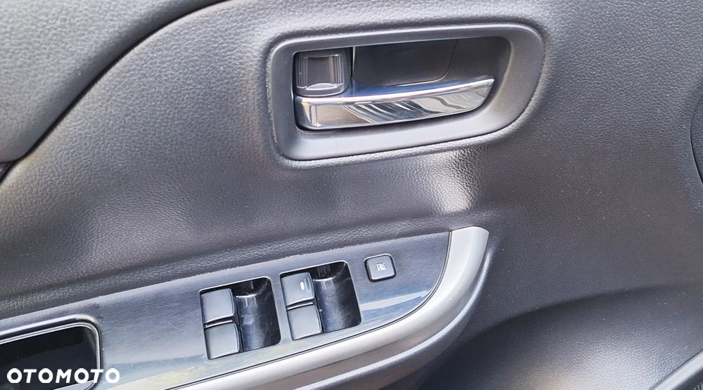 Mitsubishi L200 2.2 d DC Intense - 15