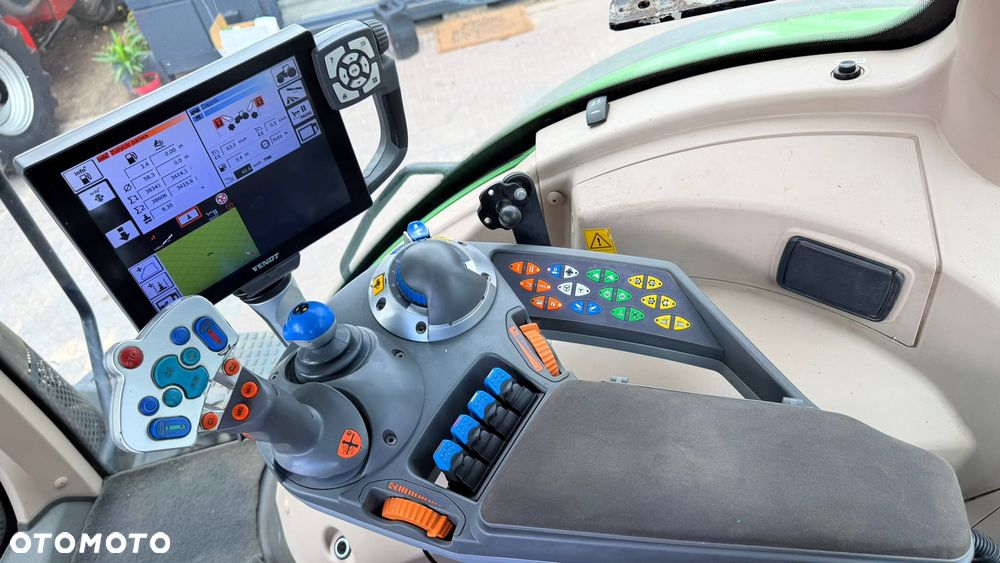 Fendt 828 Vario Profi Plus - 27