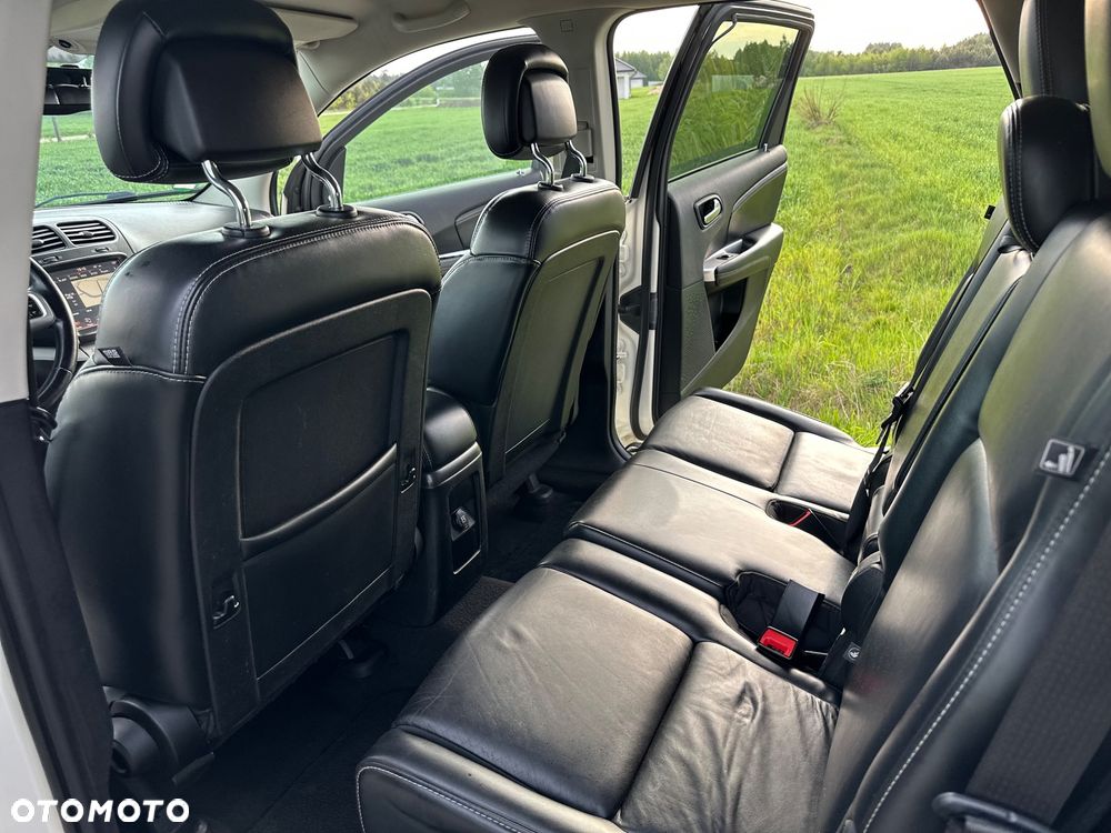 Fiat Freemont 2.0 Multijet 16V DPF Automatik Allrad Lounge - 28