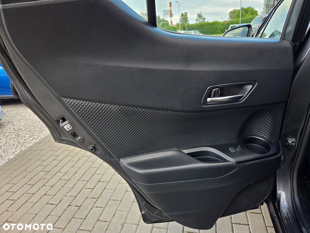 Toyota C-HR Flow - 23