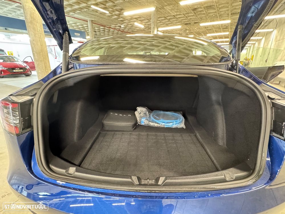 Tesla Model 3 Standard Range Plus RWD - 32