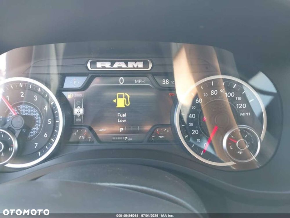 RAM 1500 - 12