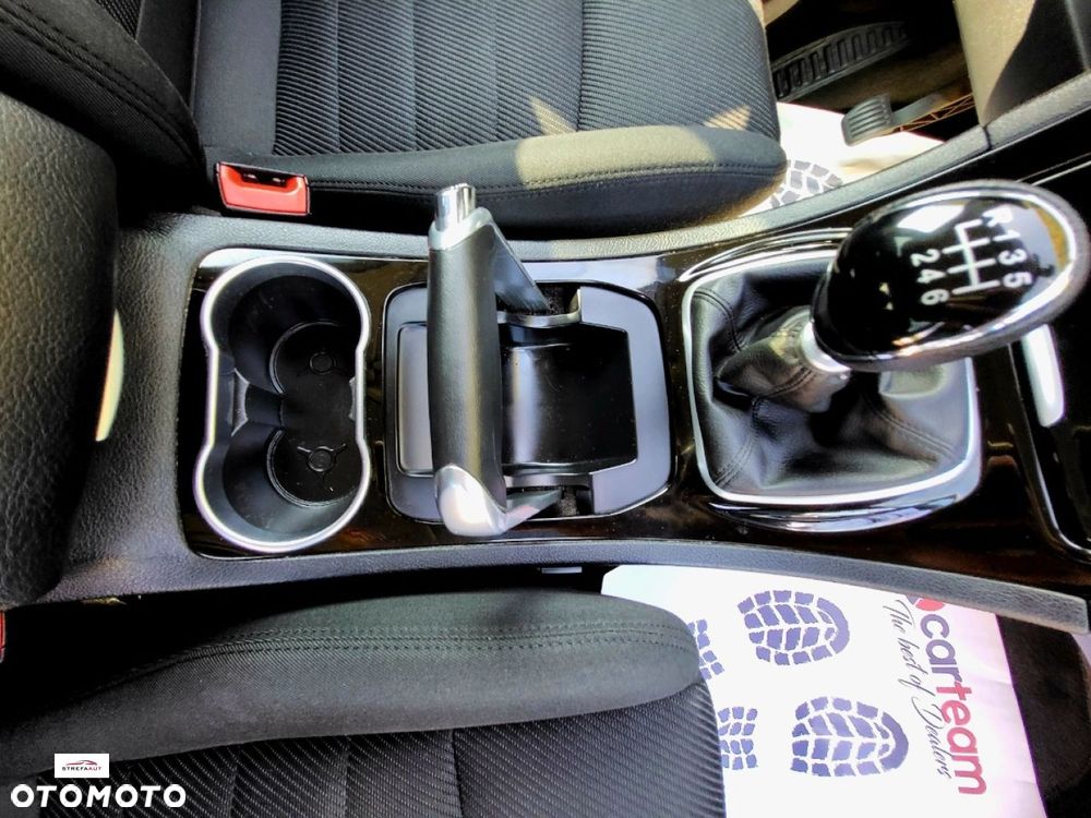 Ford S-Max - 16