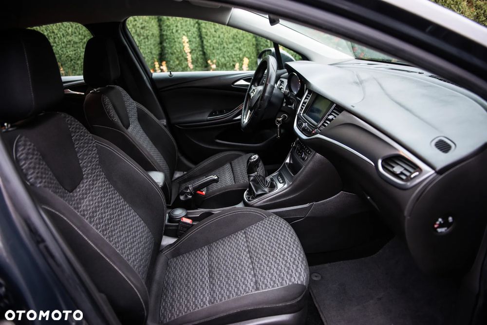 Opel Astra 1.4 Turbo Edition - 26