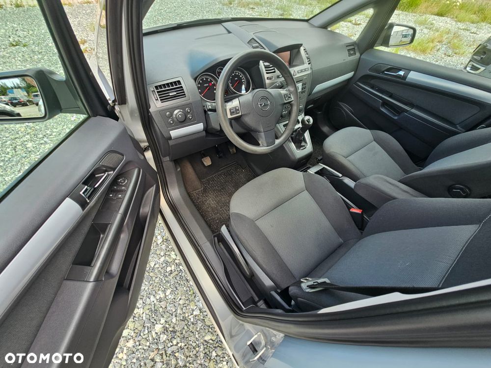 Opel Zafira - 7