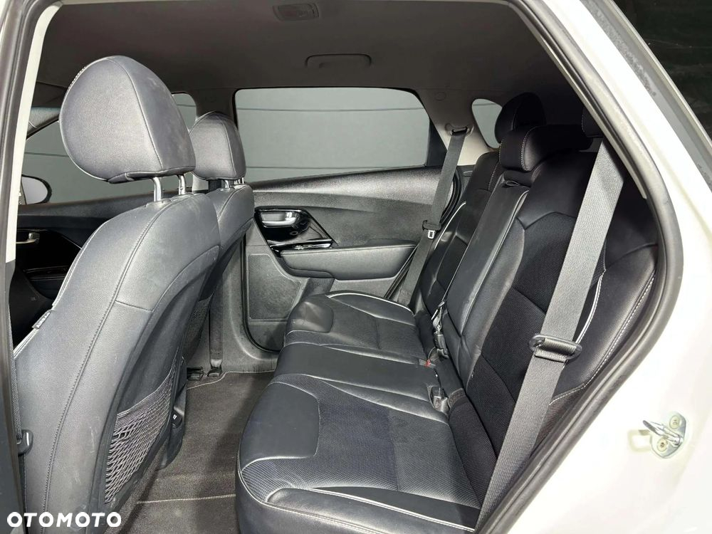 Kia Niro e-Niro 39kWh XL - 11