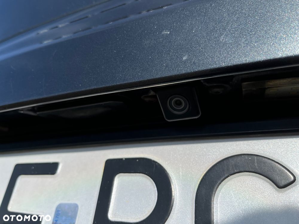 Renault Megane ENERGY TCe 130 BOSE EDITION - 32