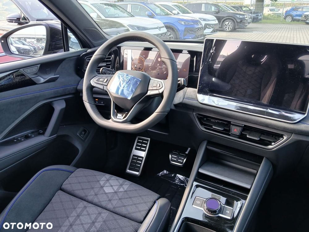 Volkswagen Tiguan - 10