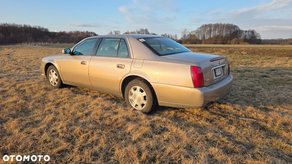 Cadillac Deville - 9