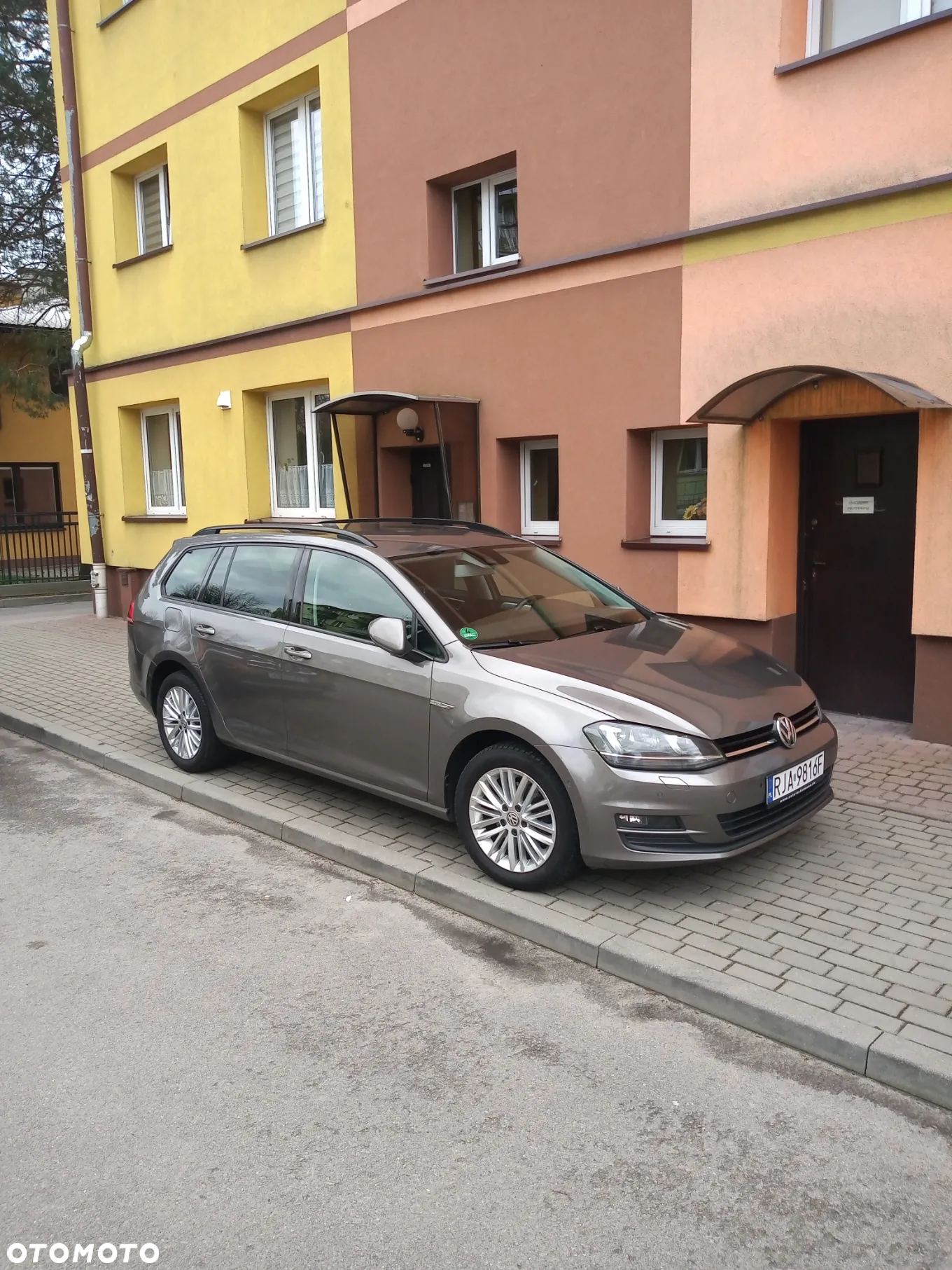 Volkswagen Golf 2.0 BlueTDI DSG Cup - 2