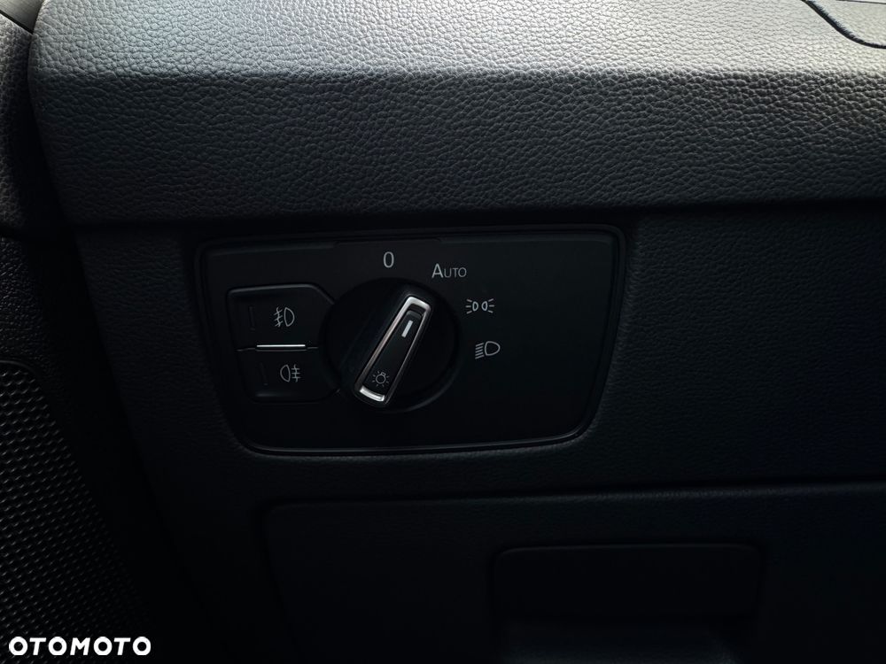Volkswagen Passat 2.0 TDI EVO Essence - 20