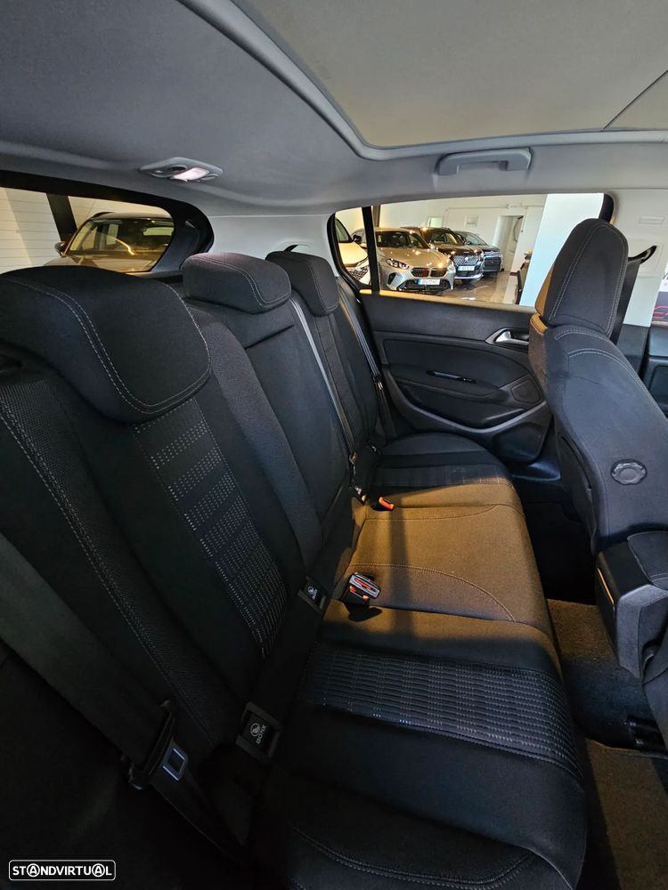 Peugeot 308 1.2 PureTech Allure EAT6 - 14