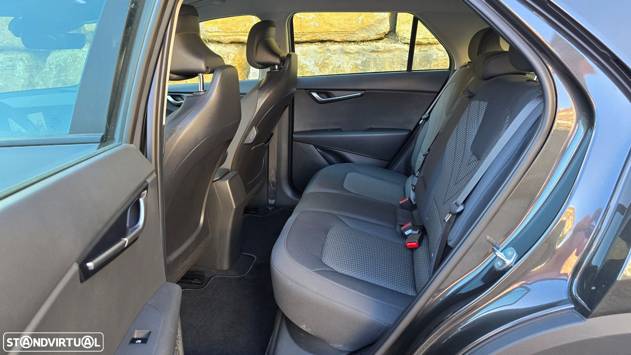 Kia Niro - 44