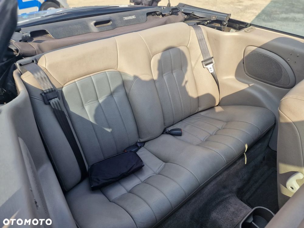 Chrysler Stratus - 20