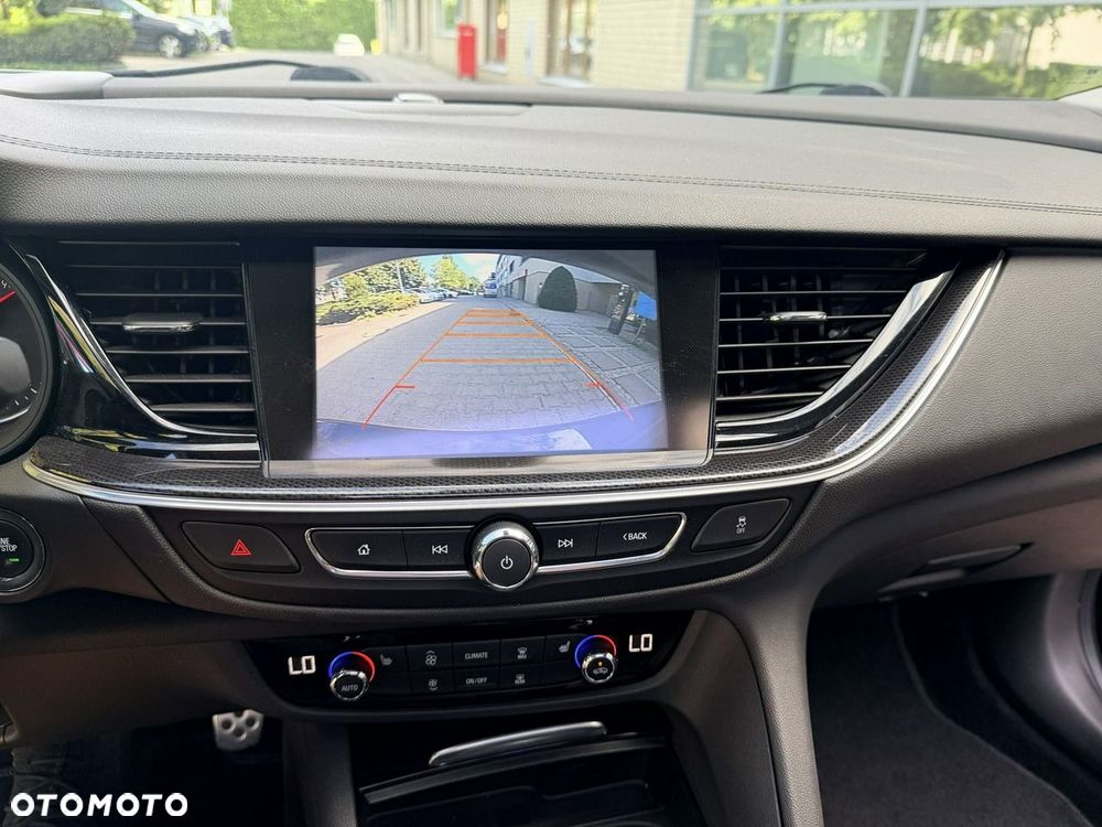 Opel Insignia - 35