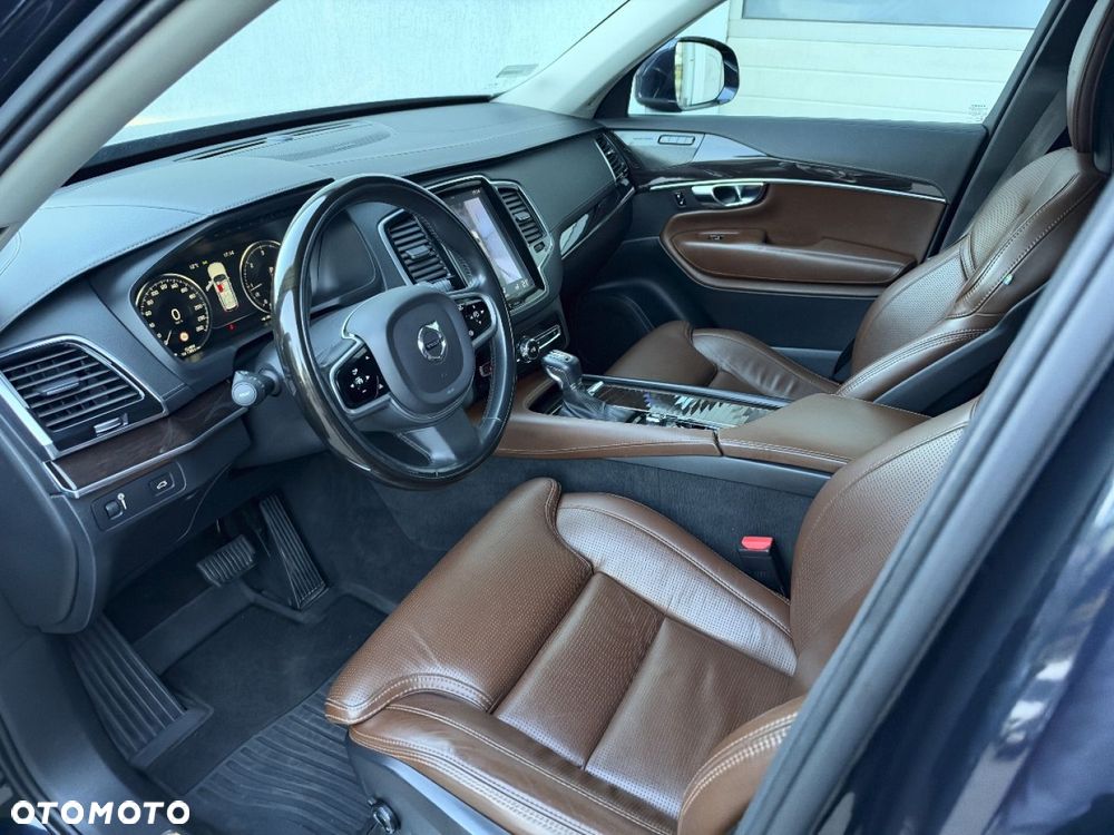 Volvo XC 90 - 17