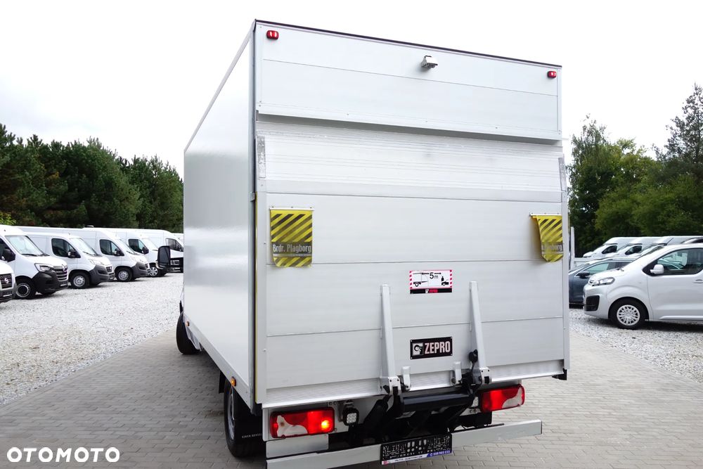 Mercedes-Benz Sprinter 3.0 Bluetec Automat 319  Kontener + Winda 750 kg. - 4