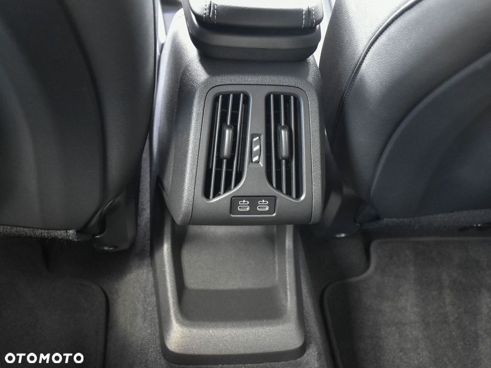 BMW X2 - 25
