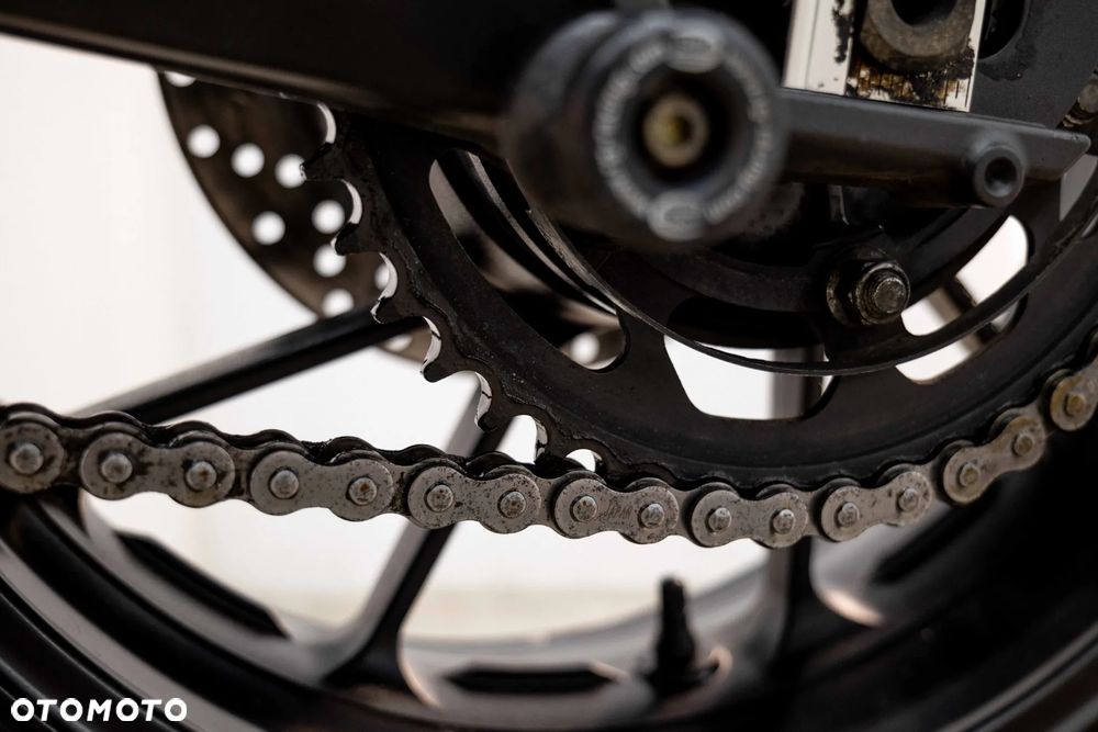 Yamaha MT - 32