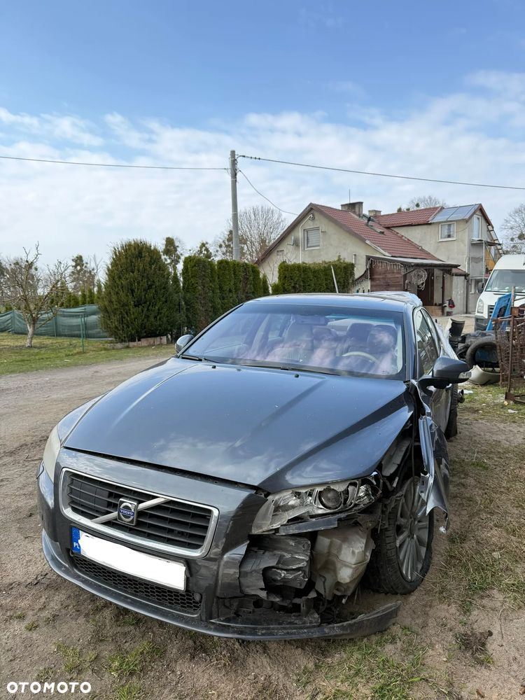 Volvo S80 4.4 V8 Summum - 1