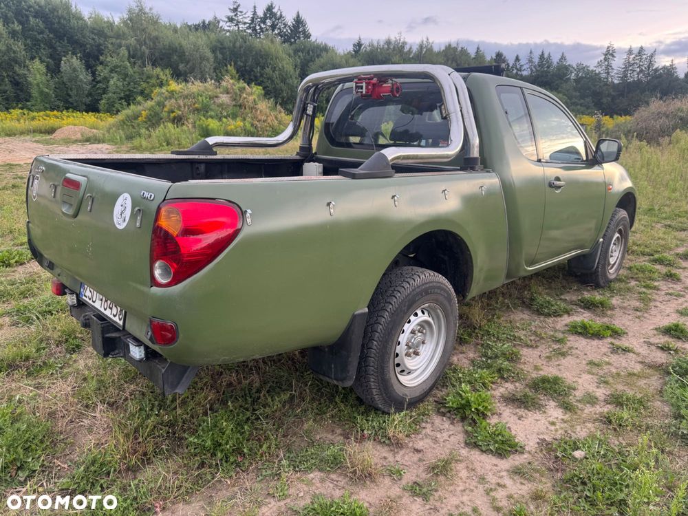 Mitsubishi L200 - 3