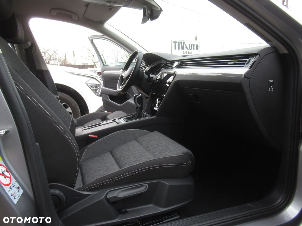 Volkswagen Passat 2.0 TDI EVO Business - 10
