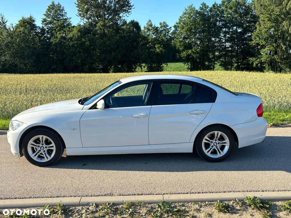 BMW Seria 3 318i - 3